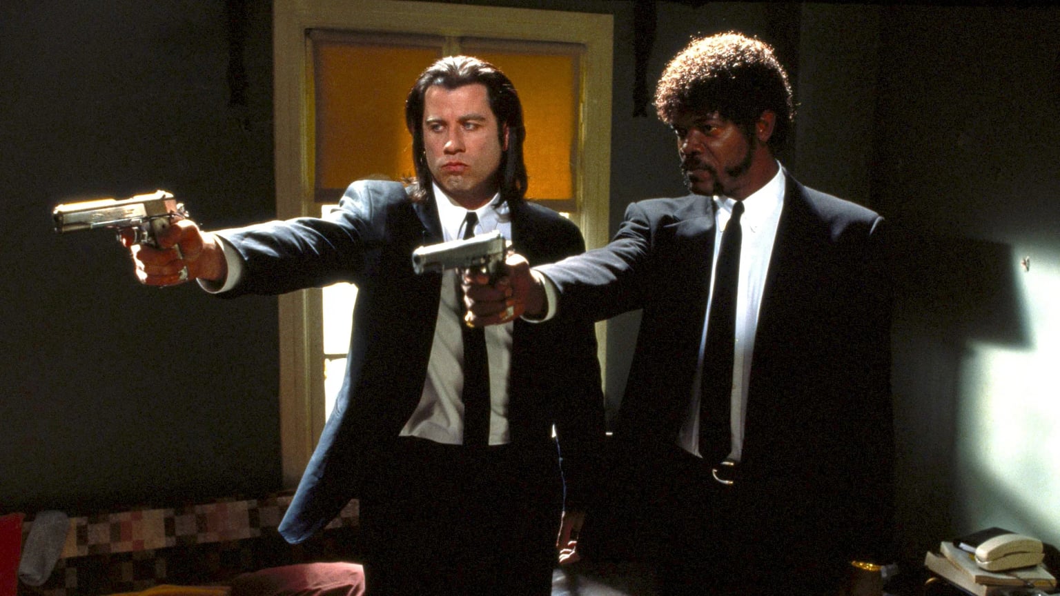 Read more about the article Pulp Fiction Review: Conversation as a Loaded Gun